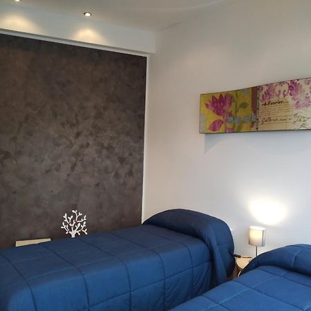 Twin House Apartment Tito Екстериор снимка