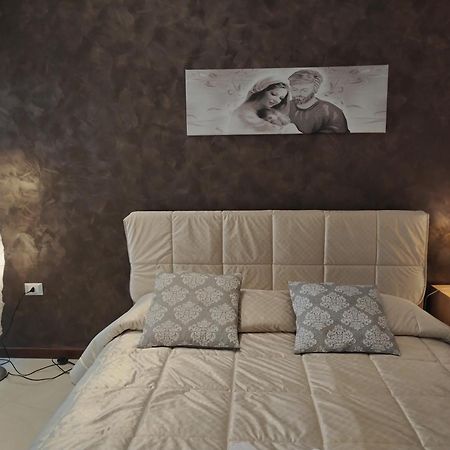 Twin House Apartment Tito Екстериор снимка