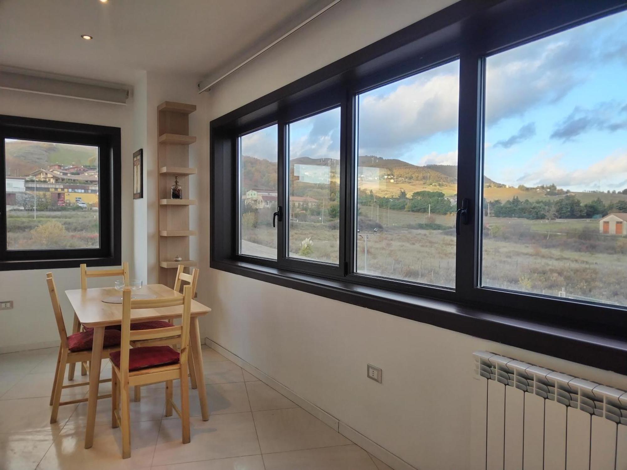 Twin House Apartment Tito Екстериор снимка