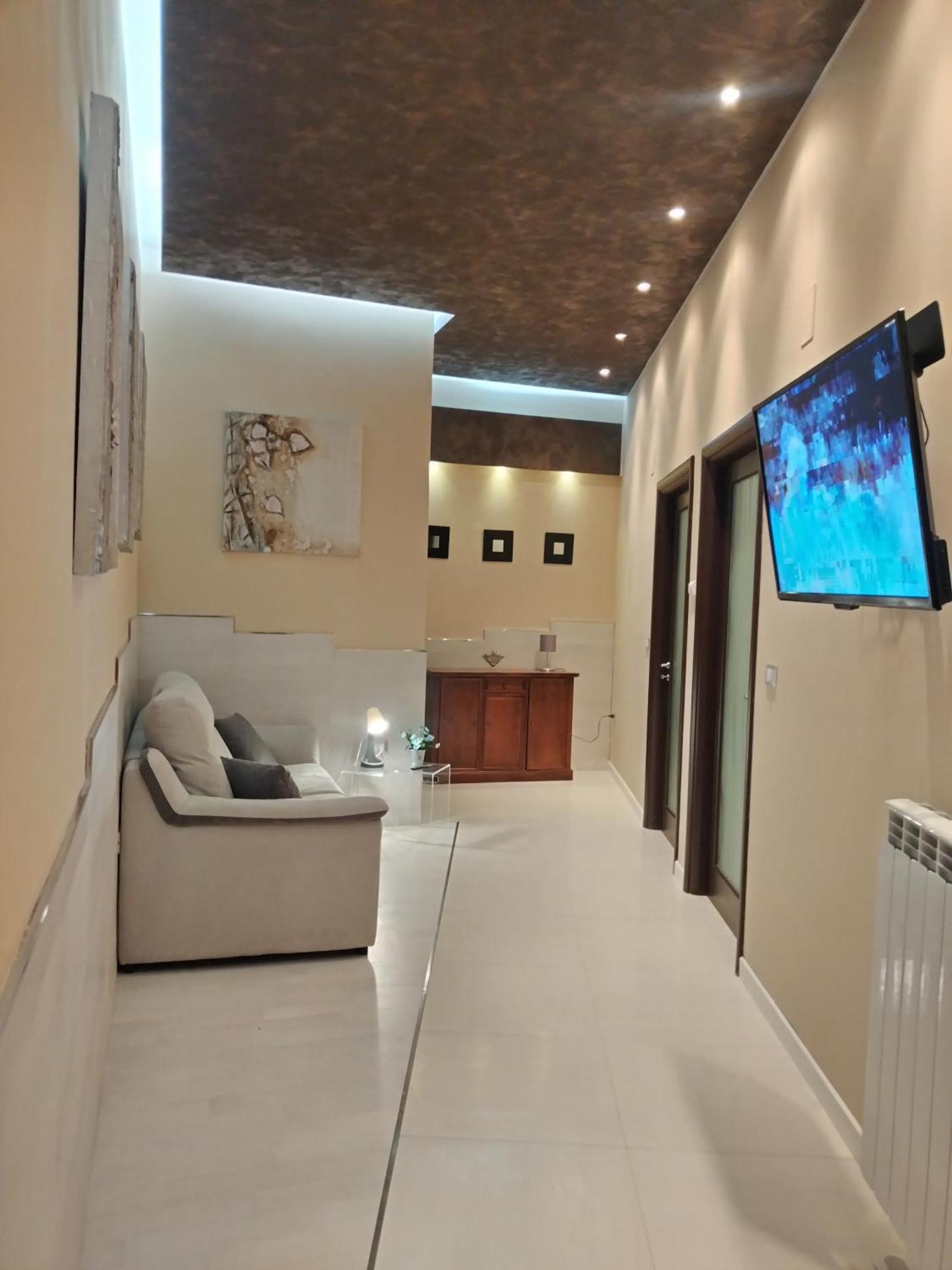 Twin House Apartment Tito Екстериор снимка